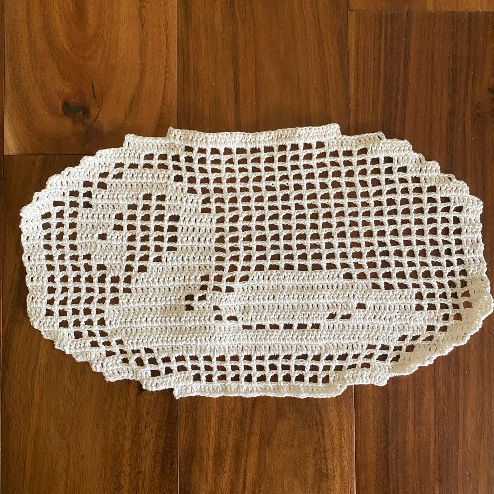 VTG Handmade Crochet Swan Filet Doily White MINT